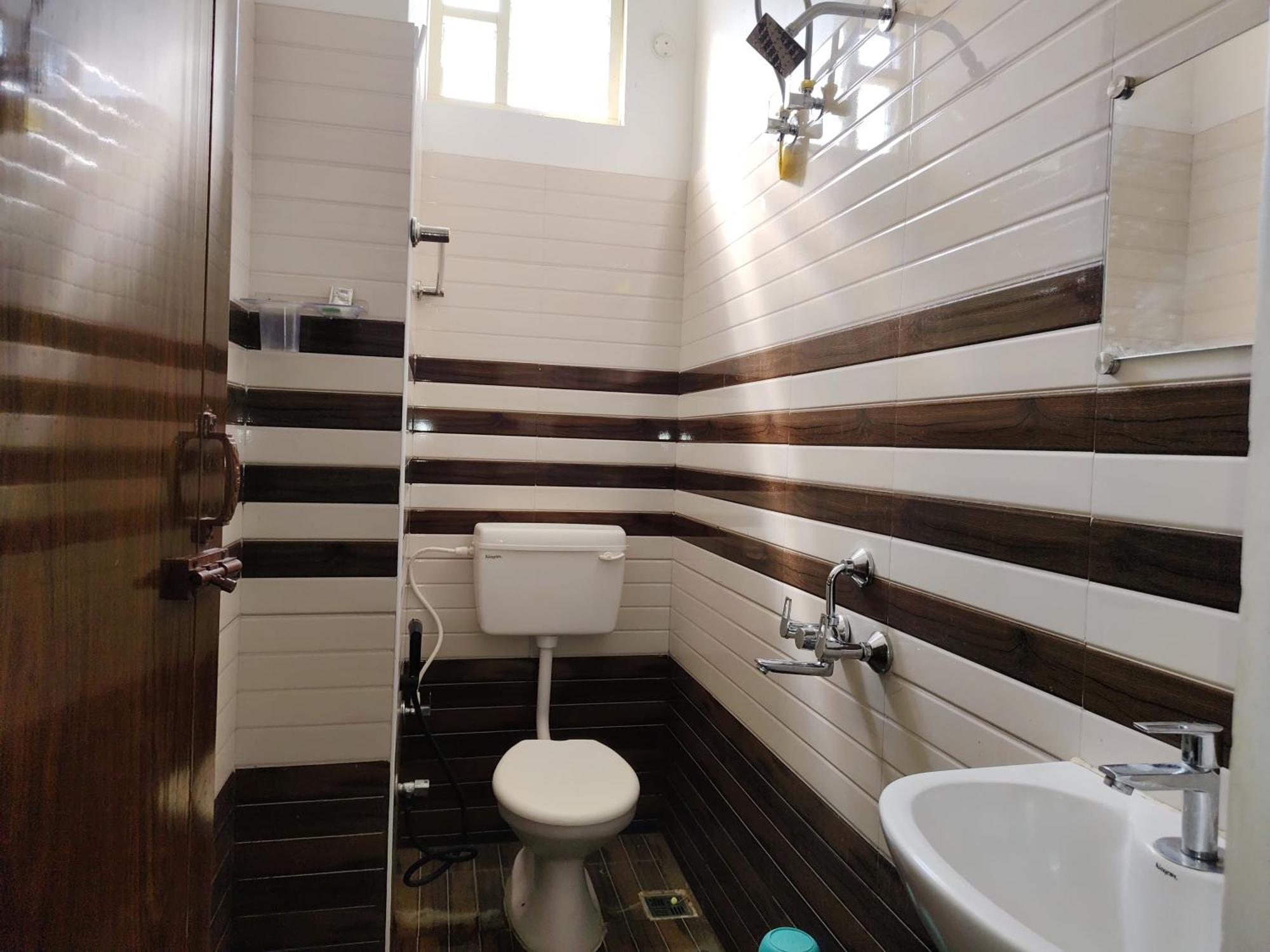 De' Capital Hotel Пондичерри Экстерьер фото