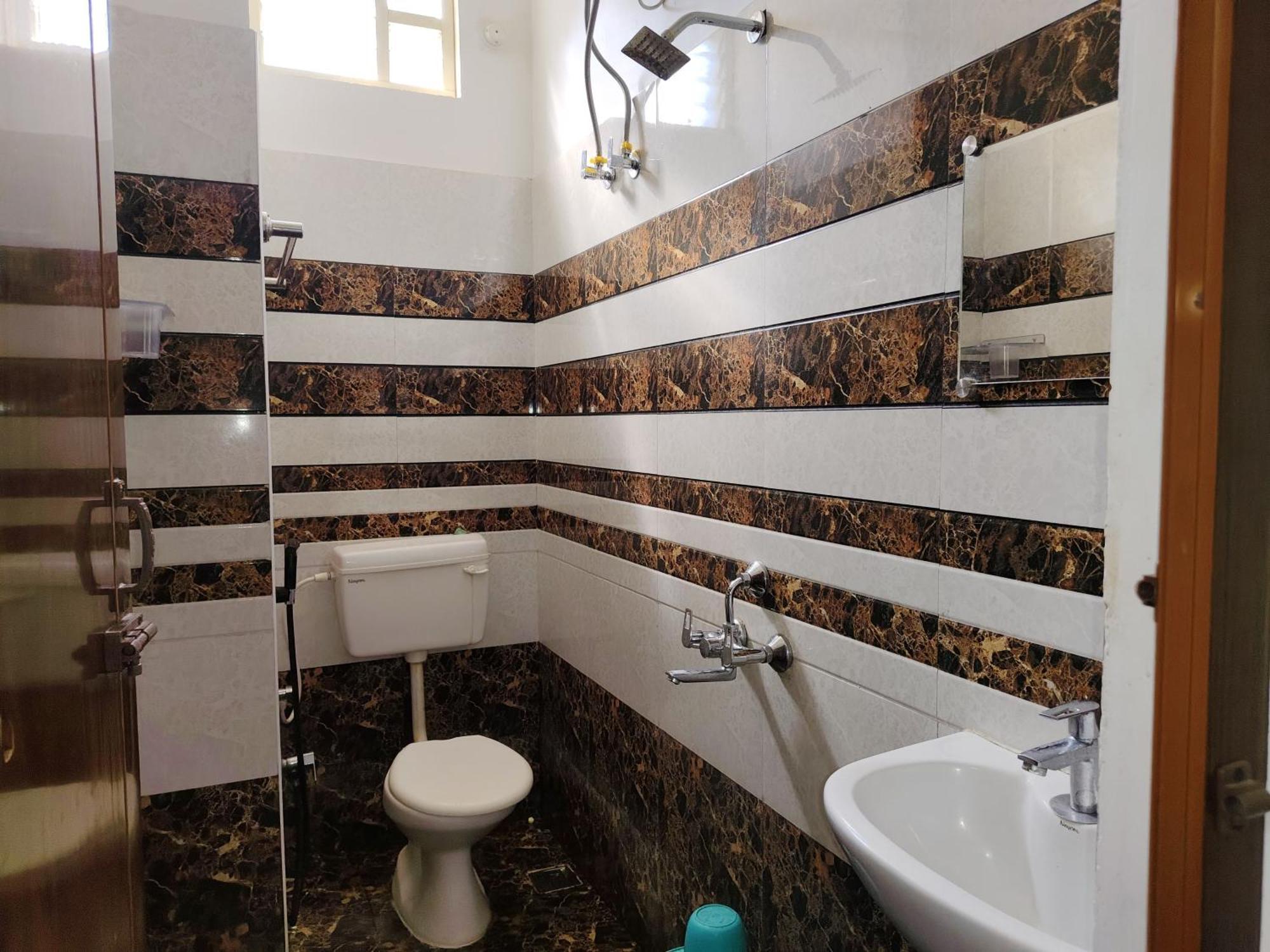 De' Capital Hotel Пондичерри Экстерьер фото